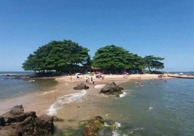 Praia-do-Grant-Barra-Velha_sc