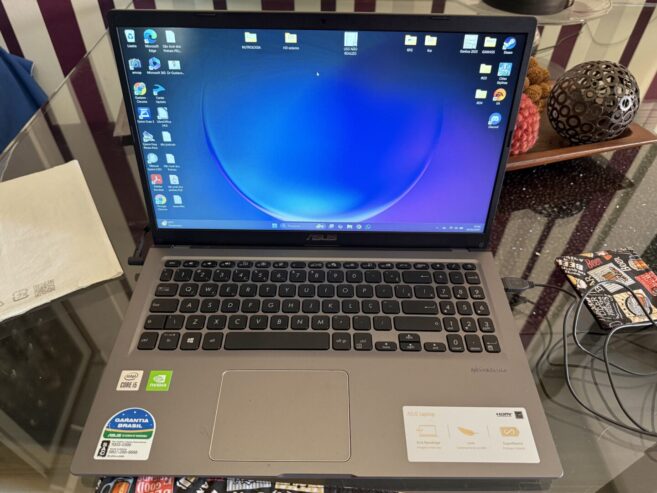 Notebook ASUS semi-novo