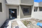 Casa em condomínio fechado – Praia de Leste