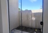 Casa em condomínio fechado – Praia de Leste