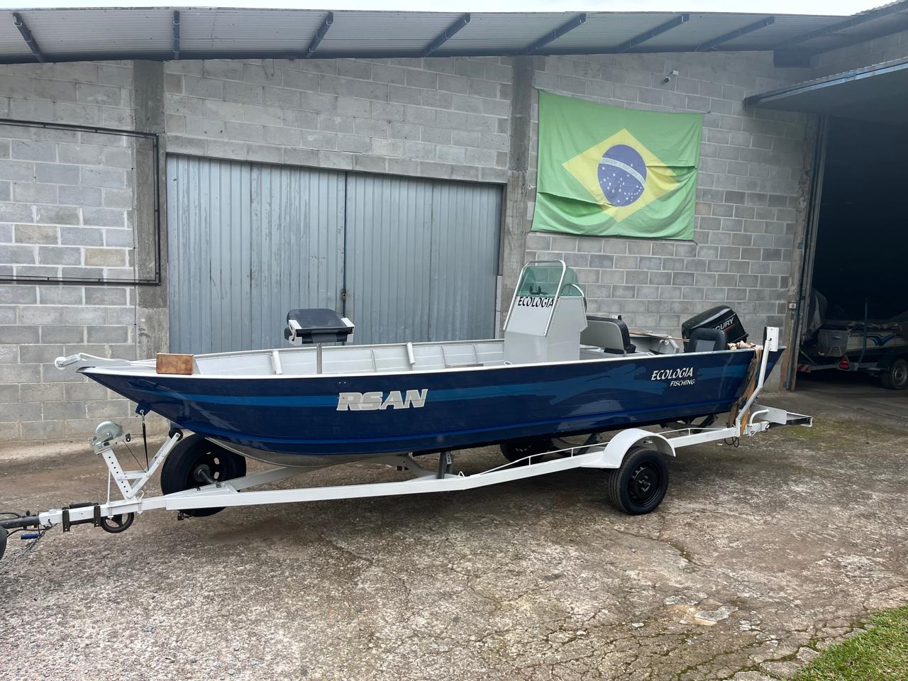 Barco ecologia Fishing 19