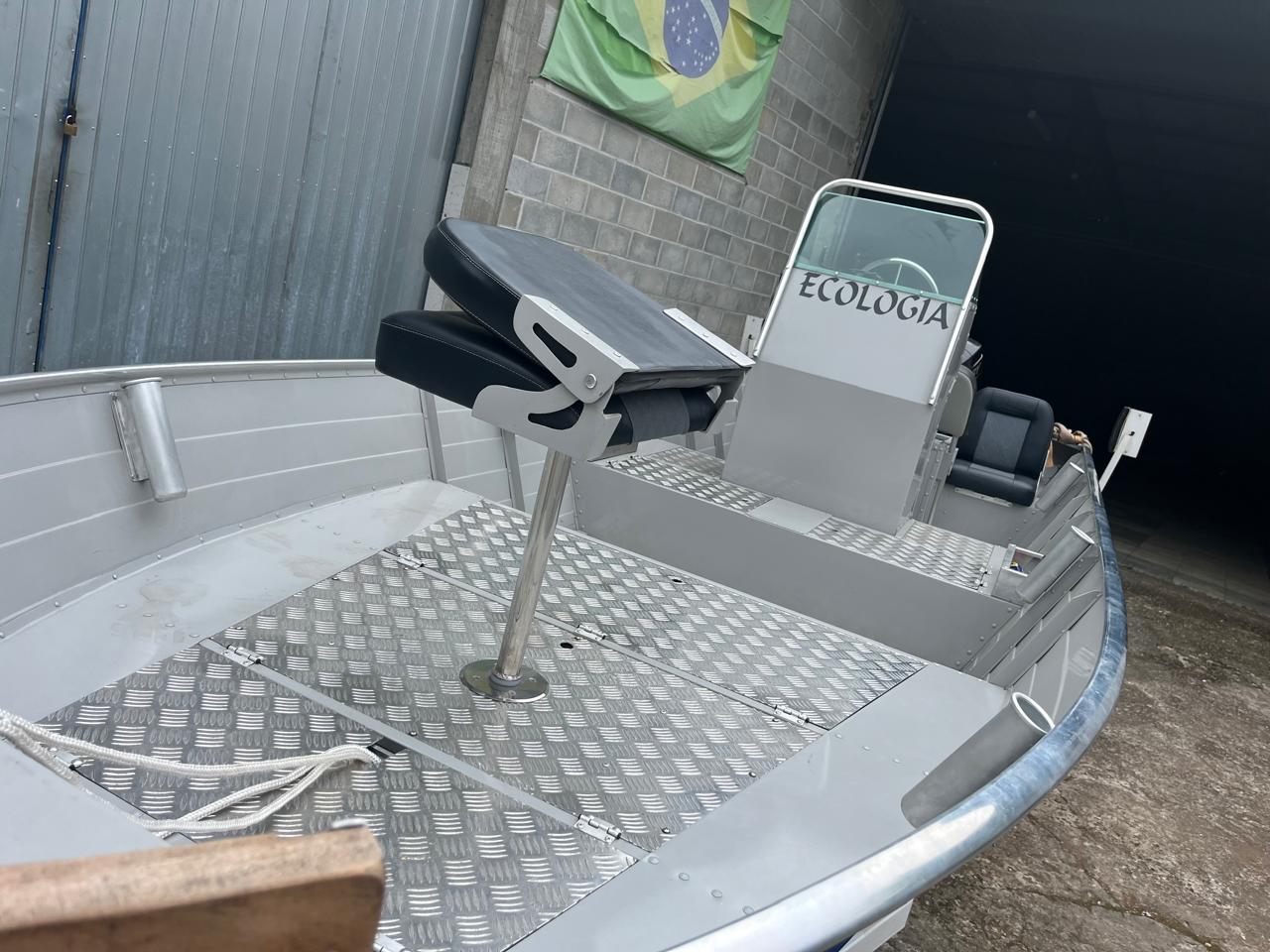 Barco ecologia Fishing 19